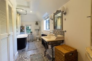 Photo 27- click for photo gallery